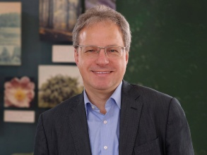 Portrait Ralf Stolz